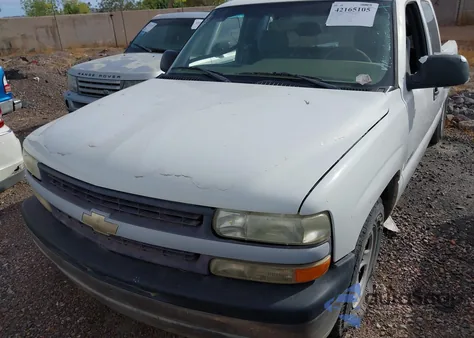 2000 Chevrolet Silverado 1500 из США, поврежденный, VIN 2GCEC19W0Y1124635